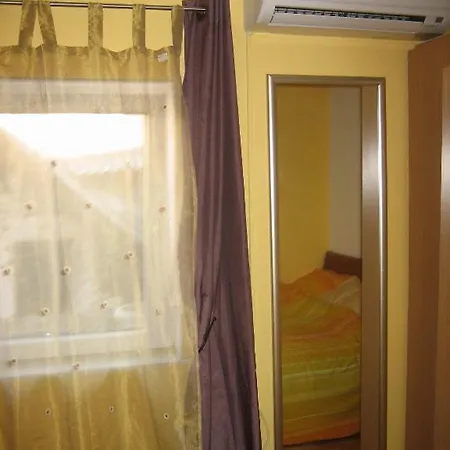 Guest house Split Central Guesthouse 3*
